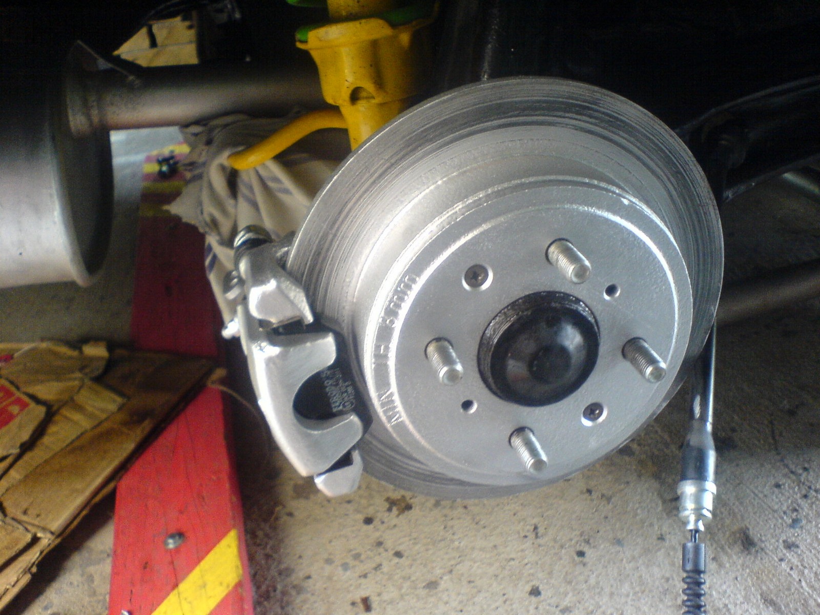 Coupe se dnes konečně dočkalo zadních kotoučů