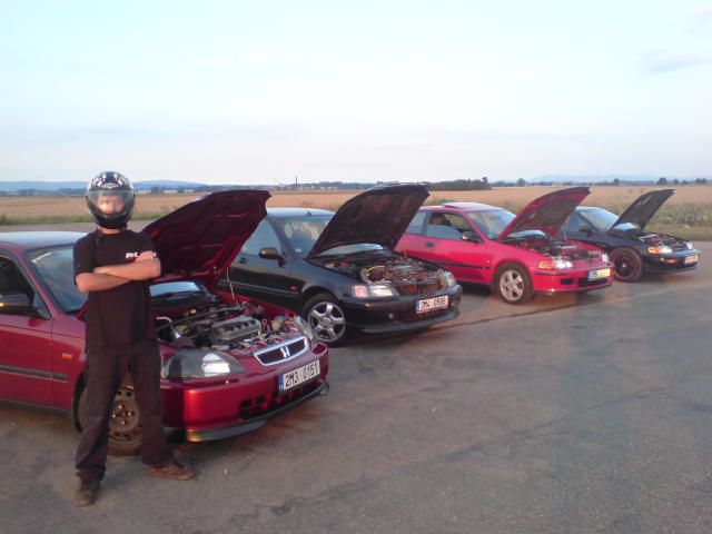 dnešní splk ve Vrbátkách na letišti