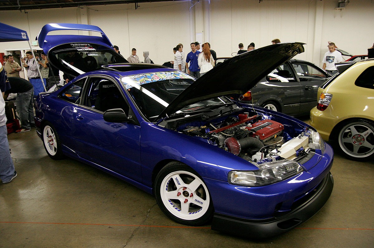 Vždycky jsem tvrdil, že jedině bílá, ale kurňa, tohle neni zlý :-)