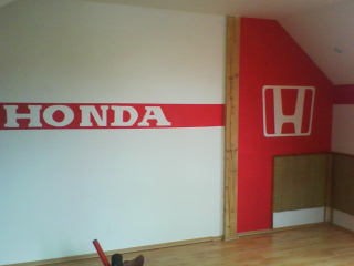 bylo potřeba vymalovat