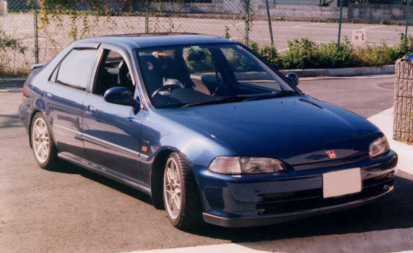 Moc hezký sedan