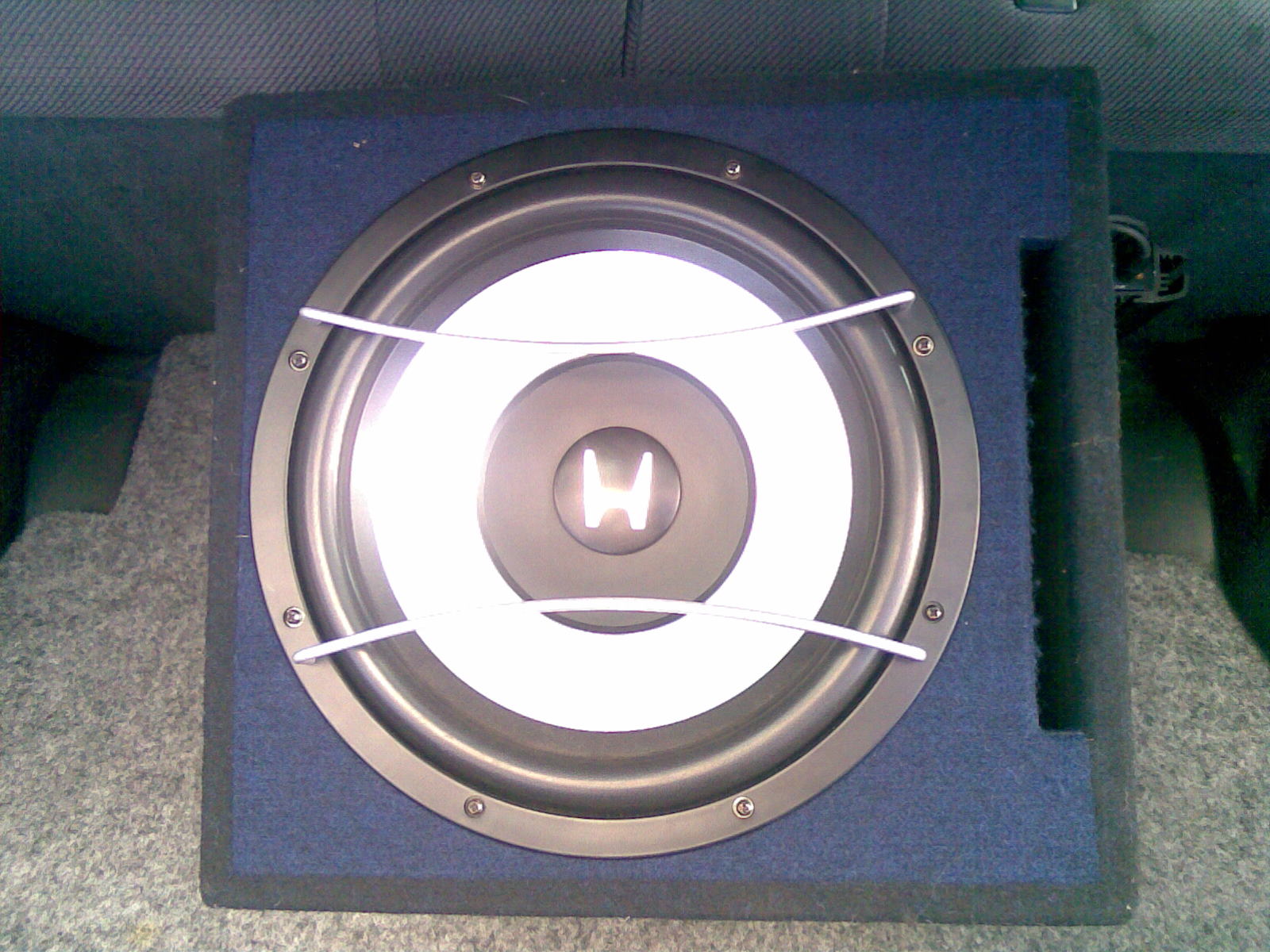 honda subwoofer :D