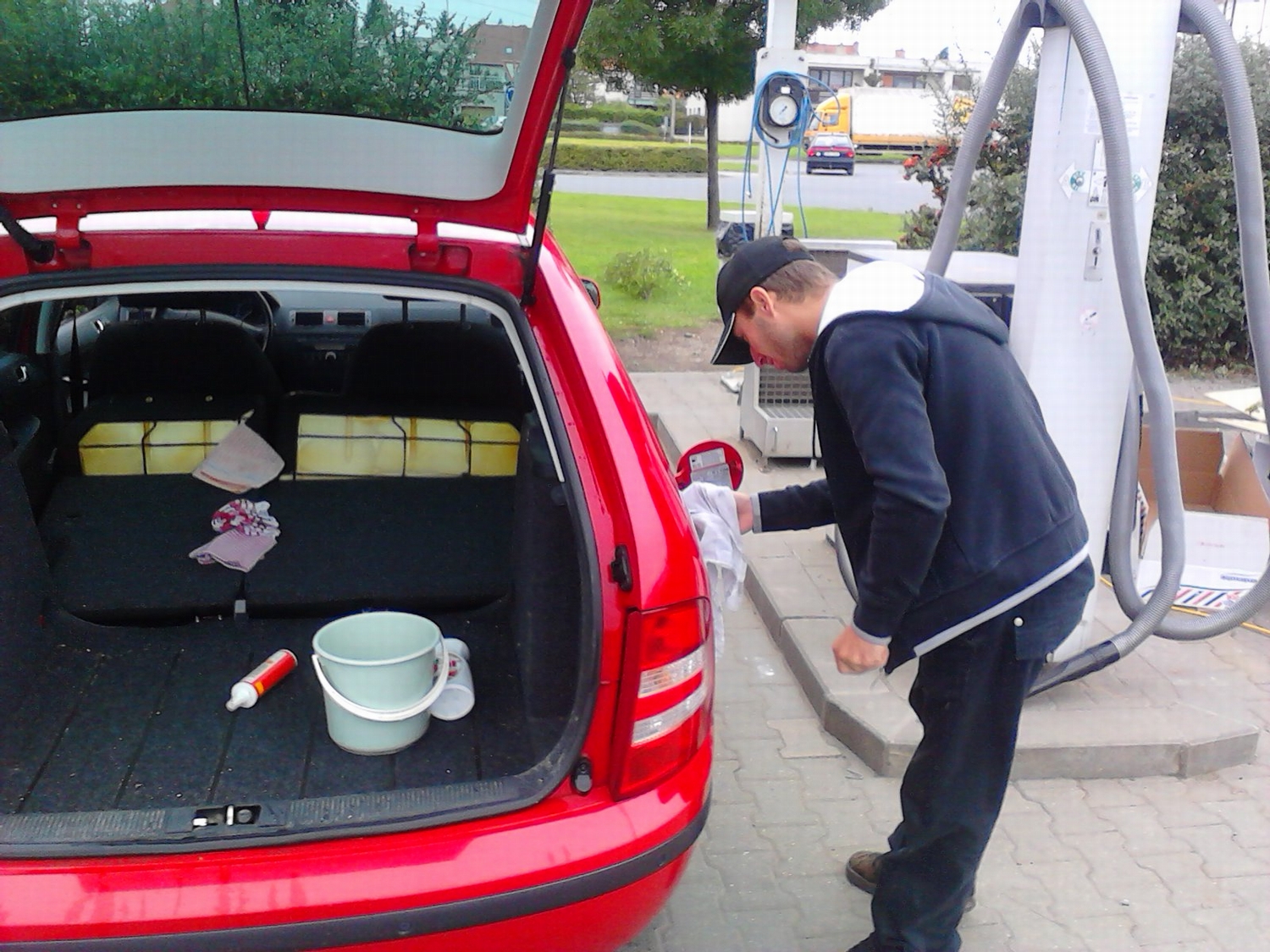 Další hondař na odpis..