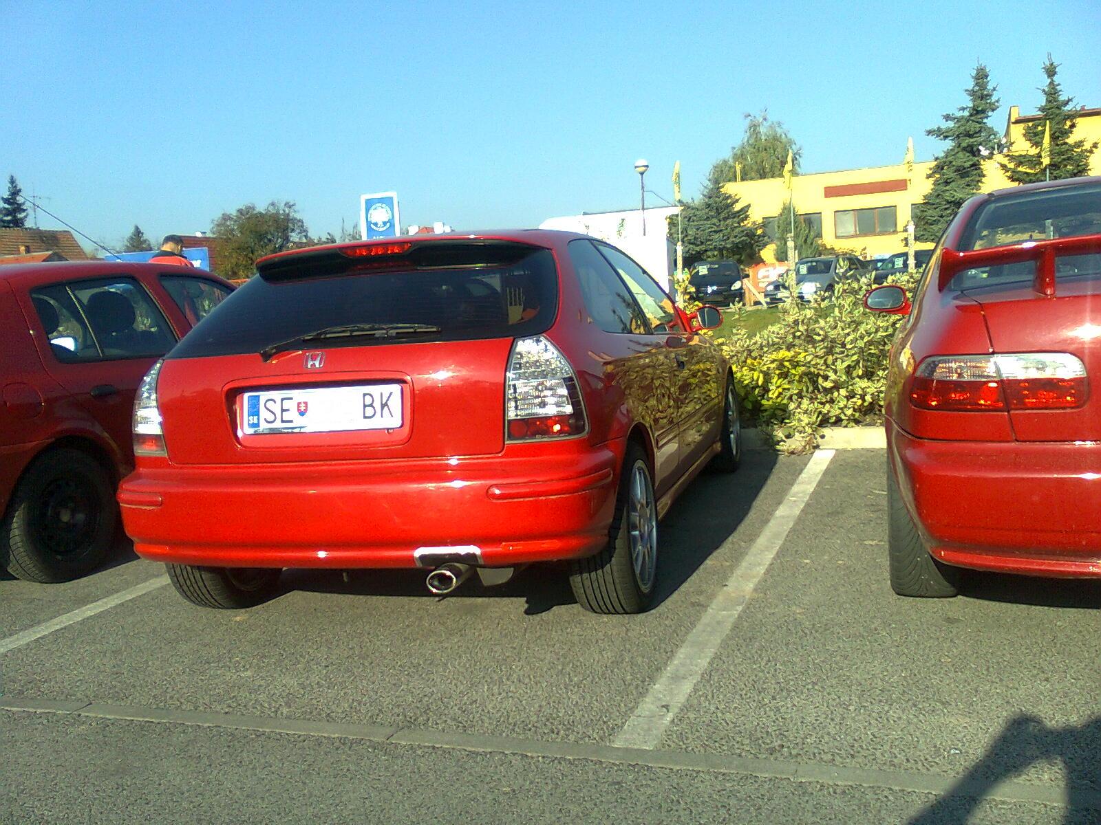 Tak tohle sem dnes potkal před tescem ve Skalici