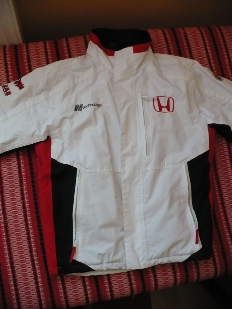 Honda  vetrovka