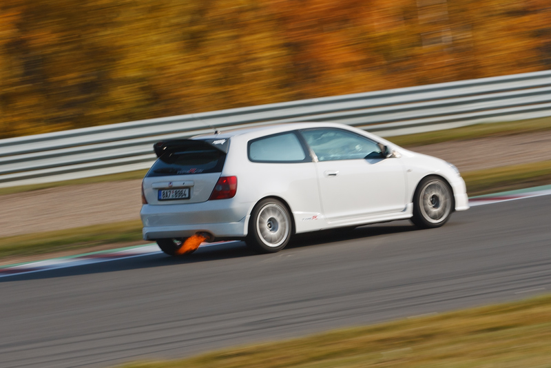 mazec fotka diky xenone.-)