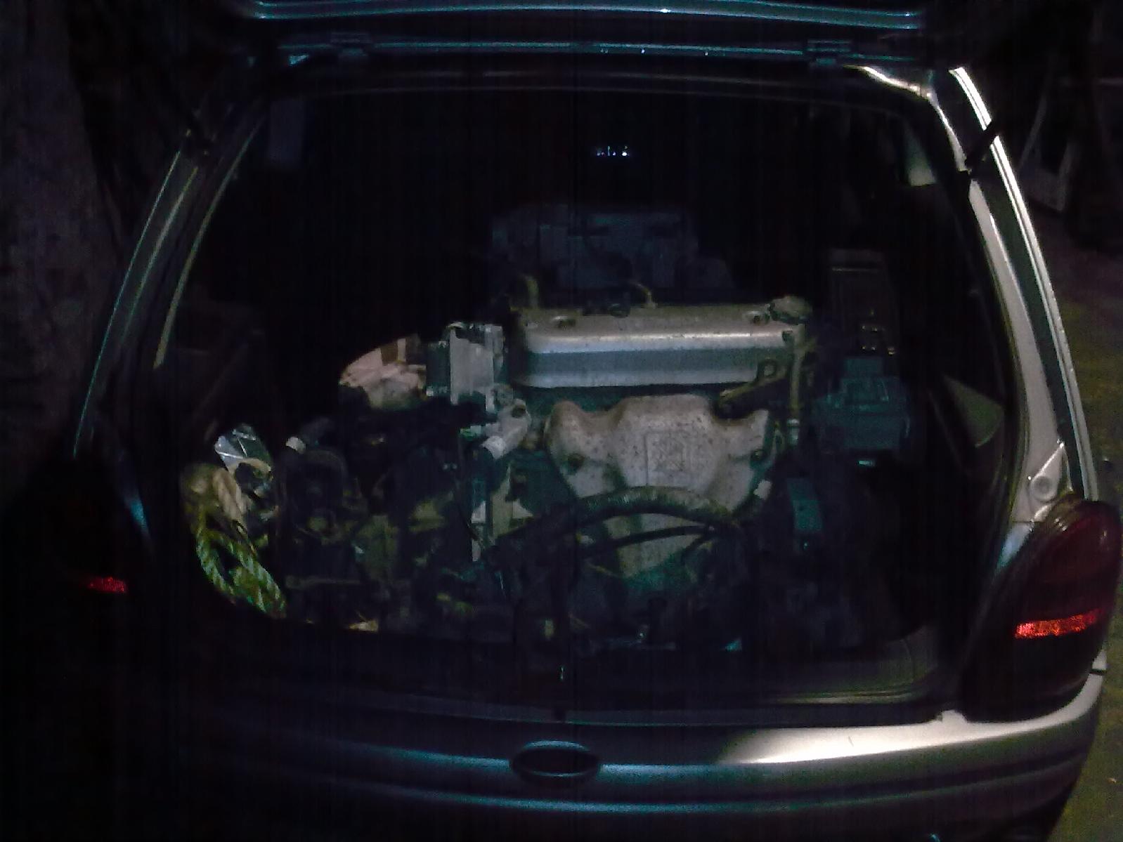 Costra s motorem F-series