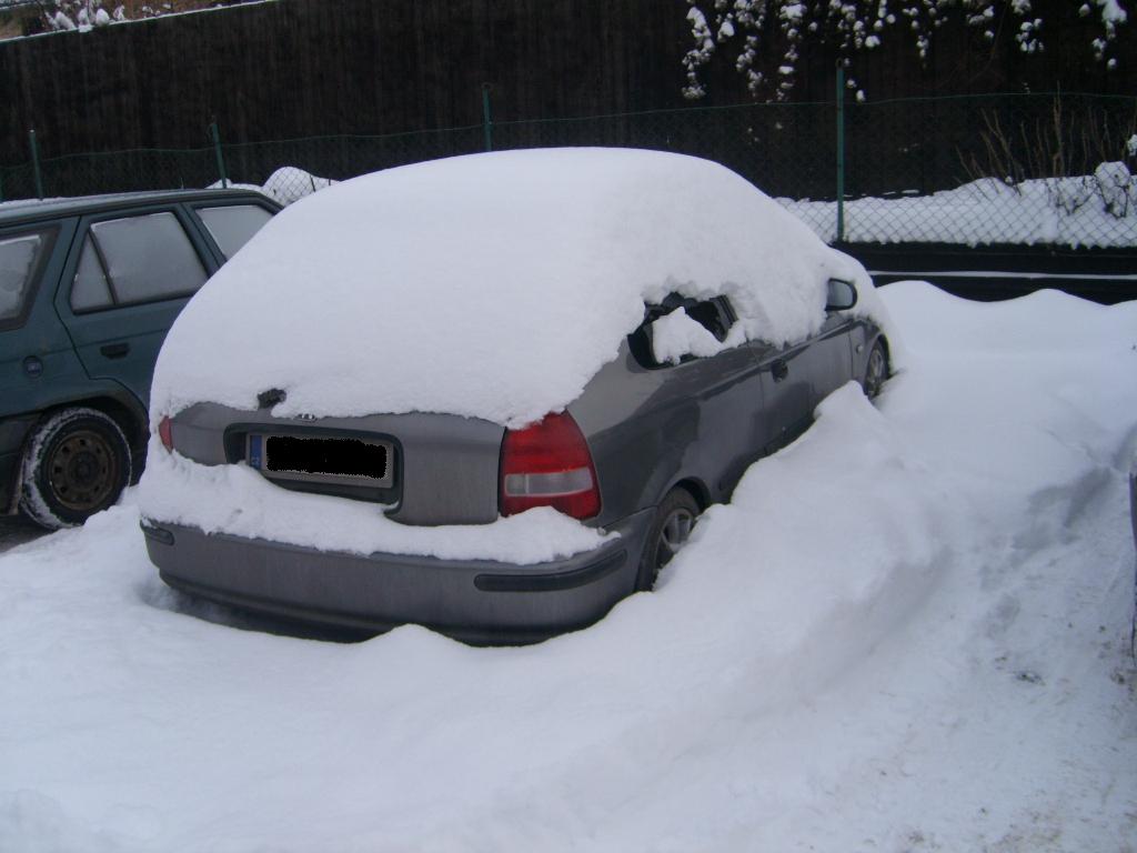 Trošku sněhu :)