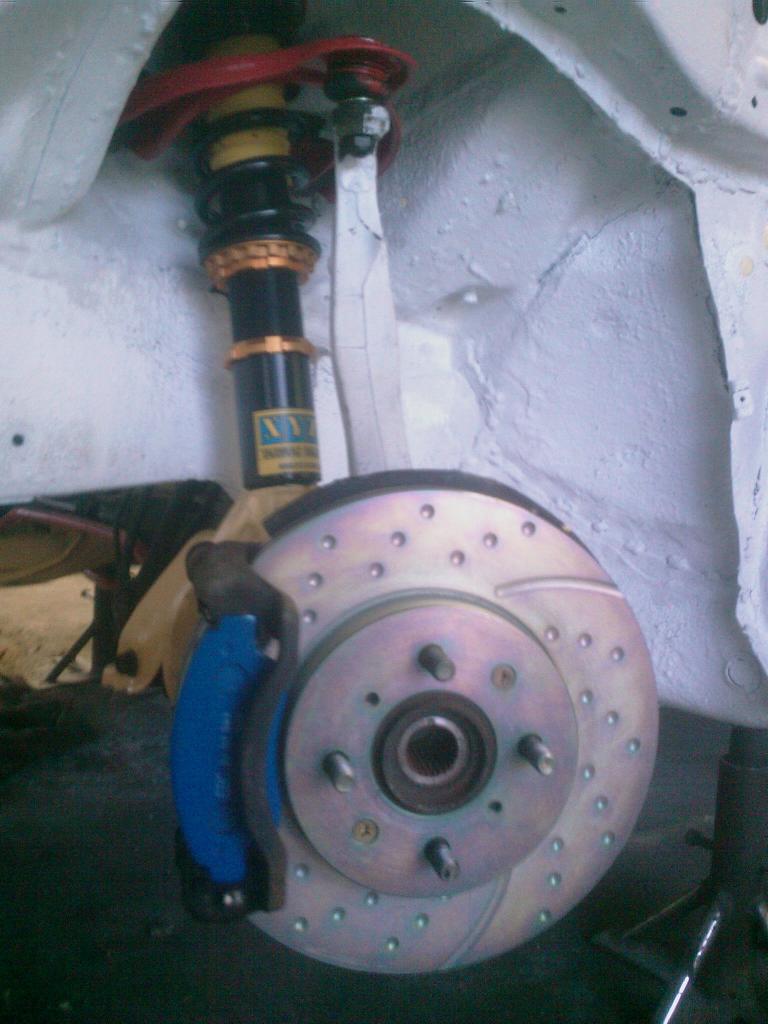 Už se začíná skládat