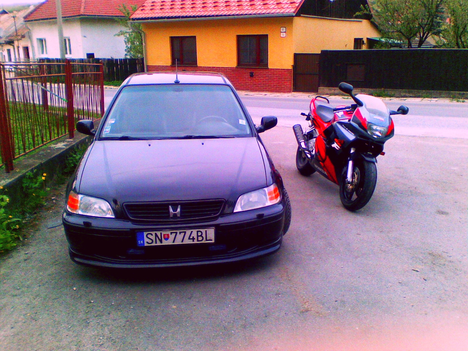 zacina mi to chybet tak jsem si udelal vzpominkovy video na stary,dobry casy :-)