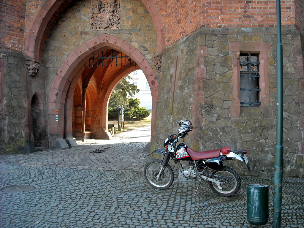 v jedné stopě dnes...