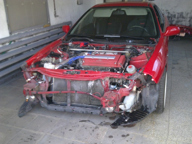 Tak tady je ta moje Bouračka  z minulé středy :-(