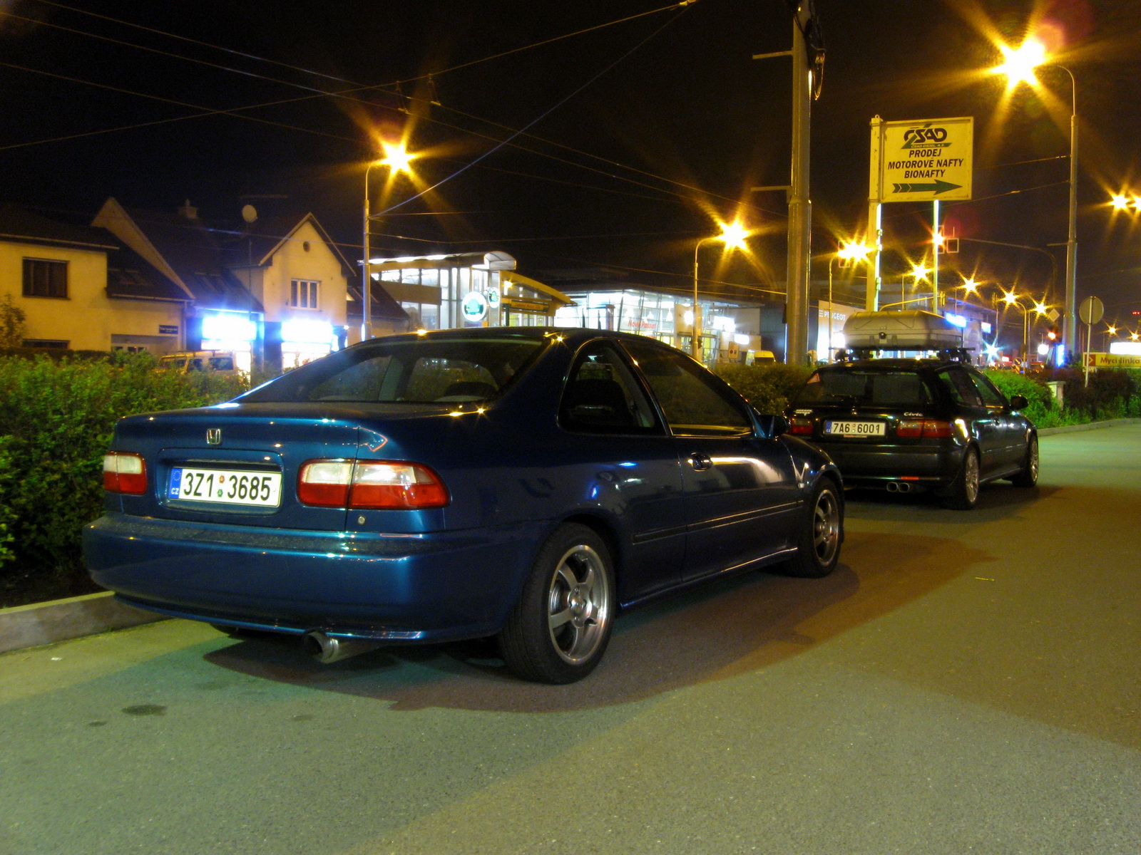 Hondy dnes po půlnoci ve Zline cestou z dovolené ...