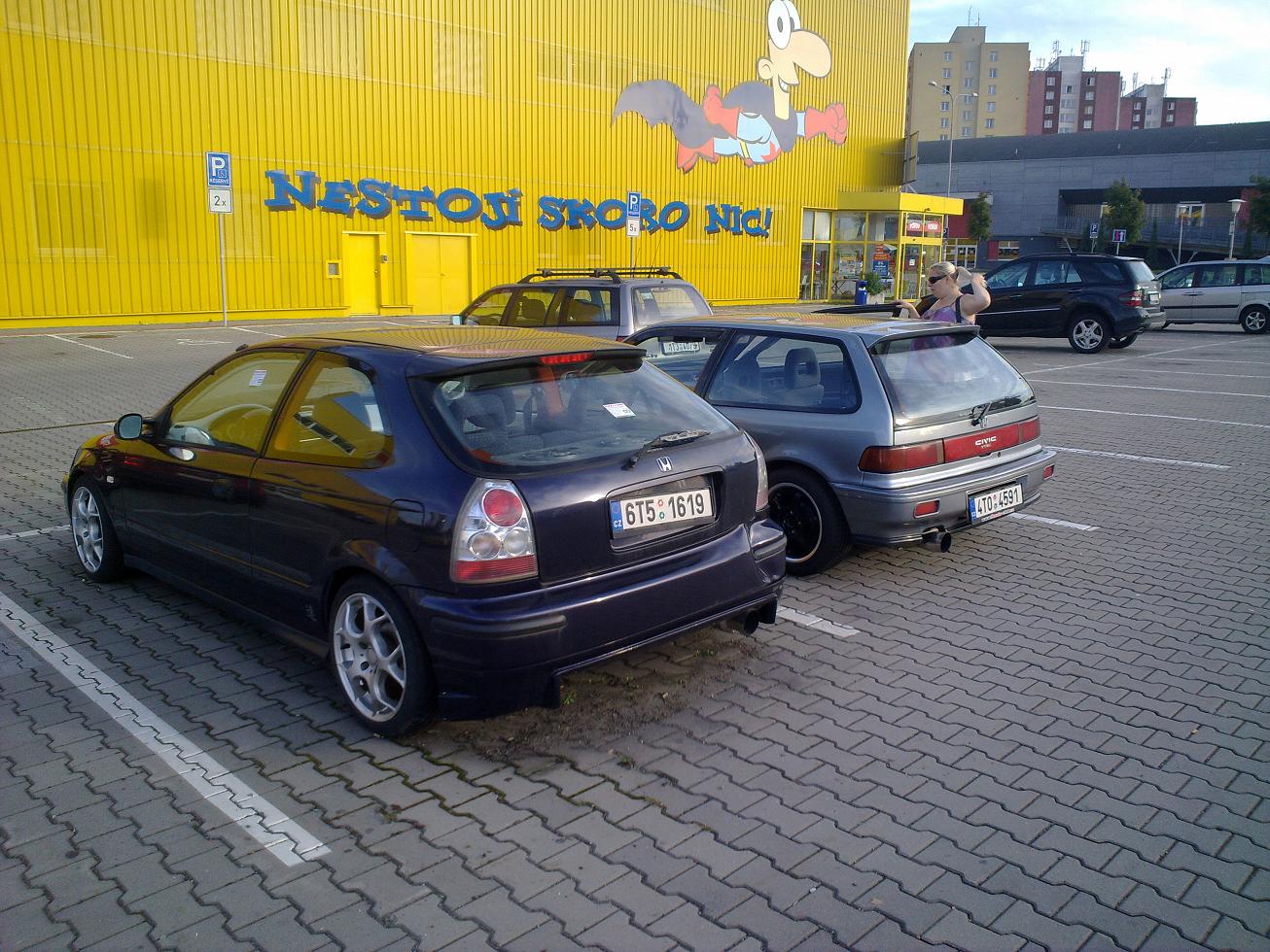 hele, Hengosovo bejvalka...