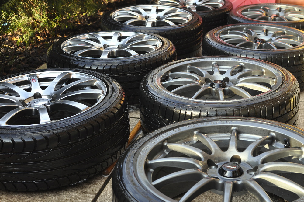 Sladkych osmnact, ..