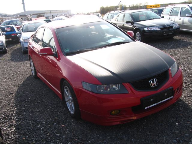 Dneska odjela, zustava v klubu ..