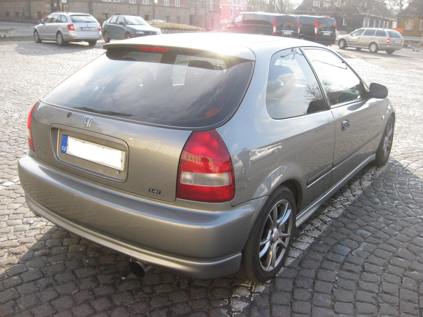 Jedna pracovní, čípak to asi je? :)