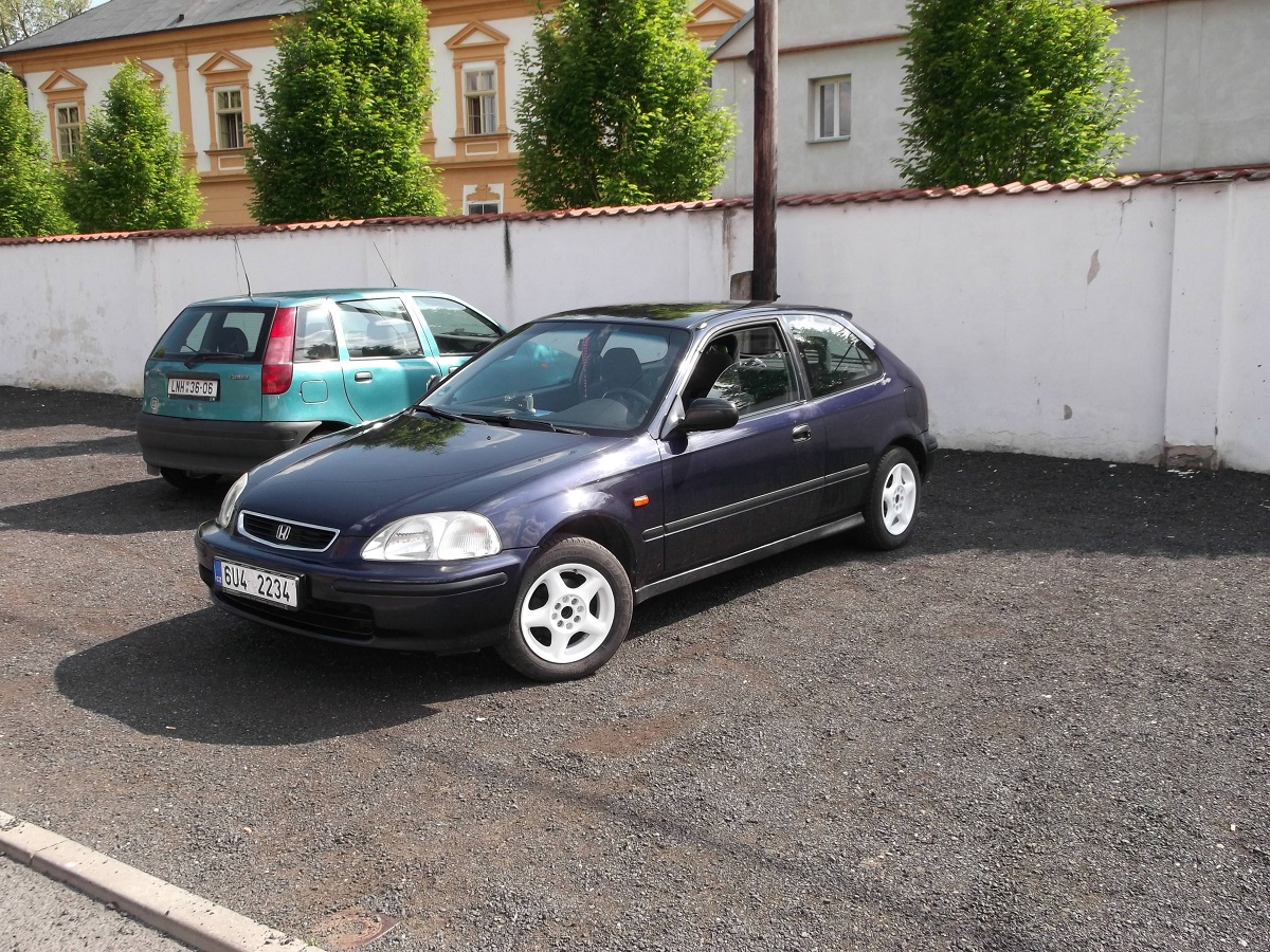 Druhej civic v rodině dostal nový kola :-)