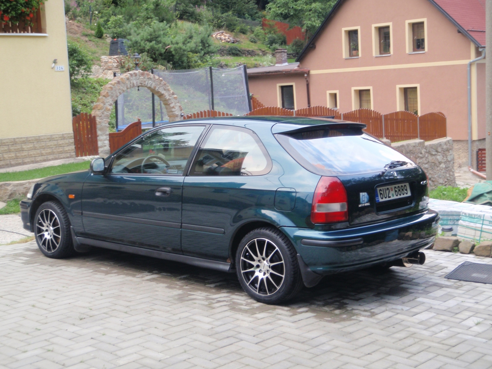 Honda Dnes před barákem