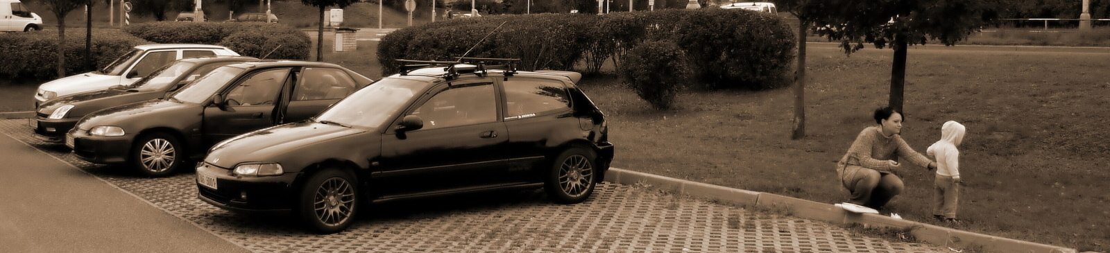 Tomi, tak pojd ... už si musíme jet pro pohárek ...