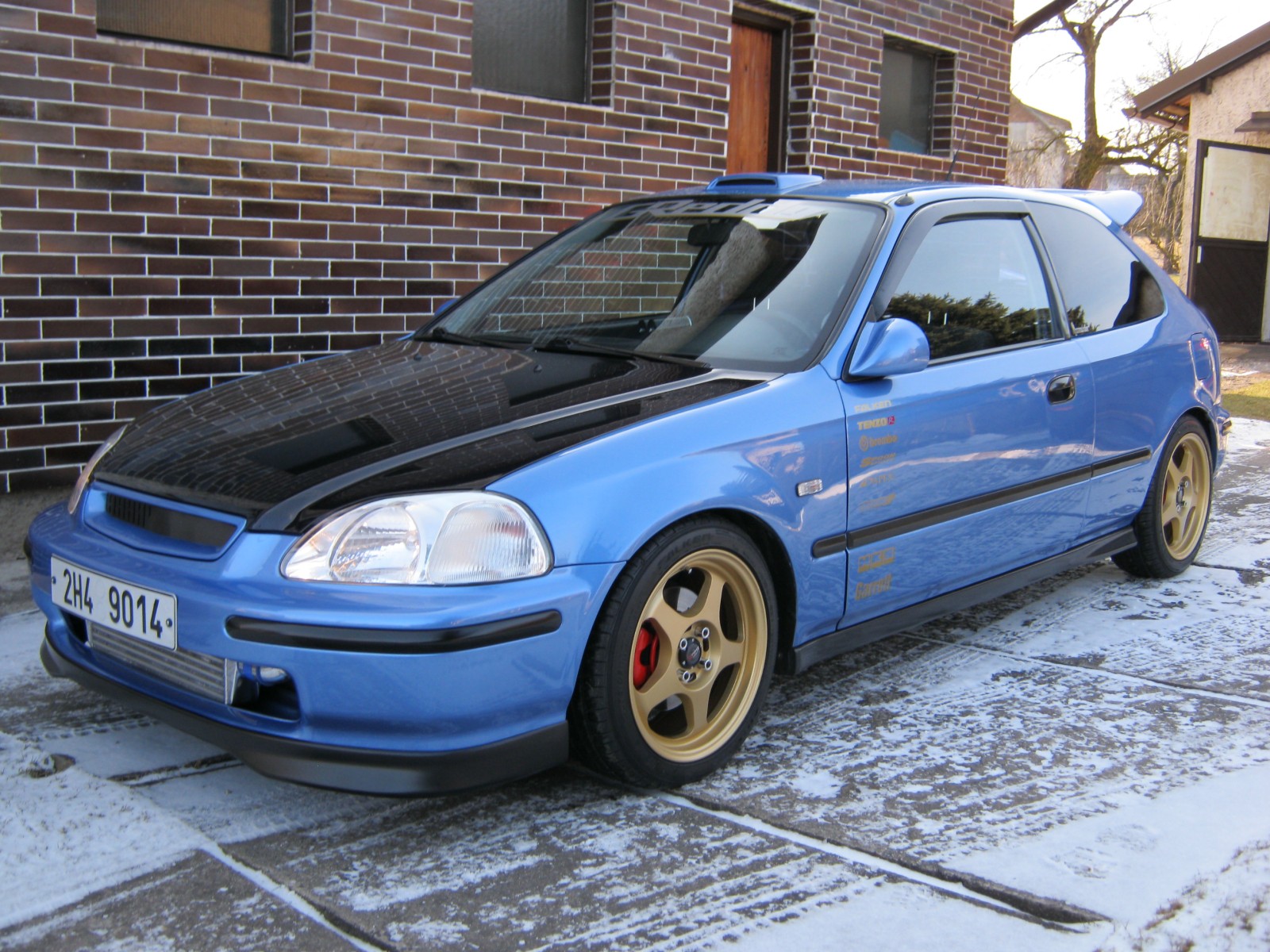 dnes sníženo ještě o 2 cm