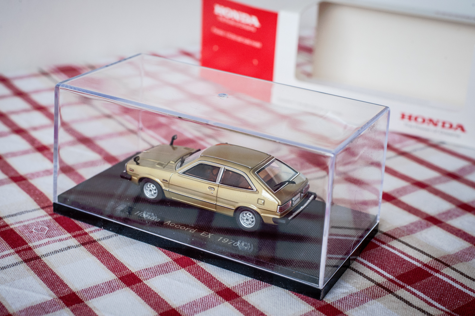 M pro M alias Zlatý Nuget