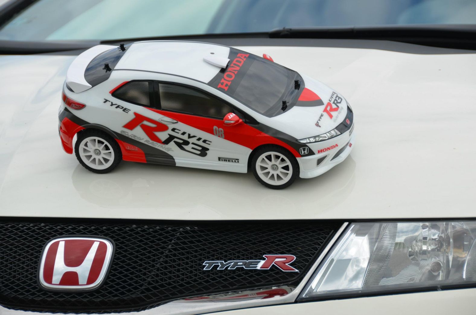 RC model mého synka a hračka jeho táty :-)