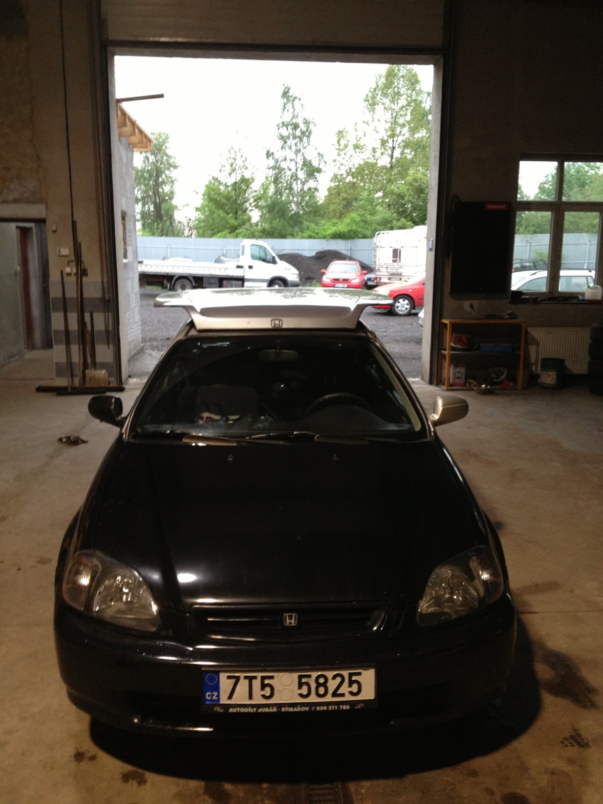 KachnaCRX:Som přitlačil a kto viac. :-D