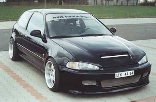 Zajímavost: kdo uhádne čí to bylo a nyní je auto?