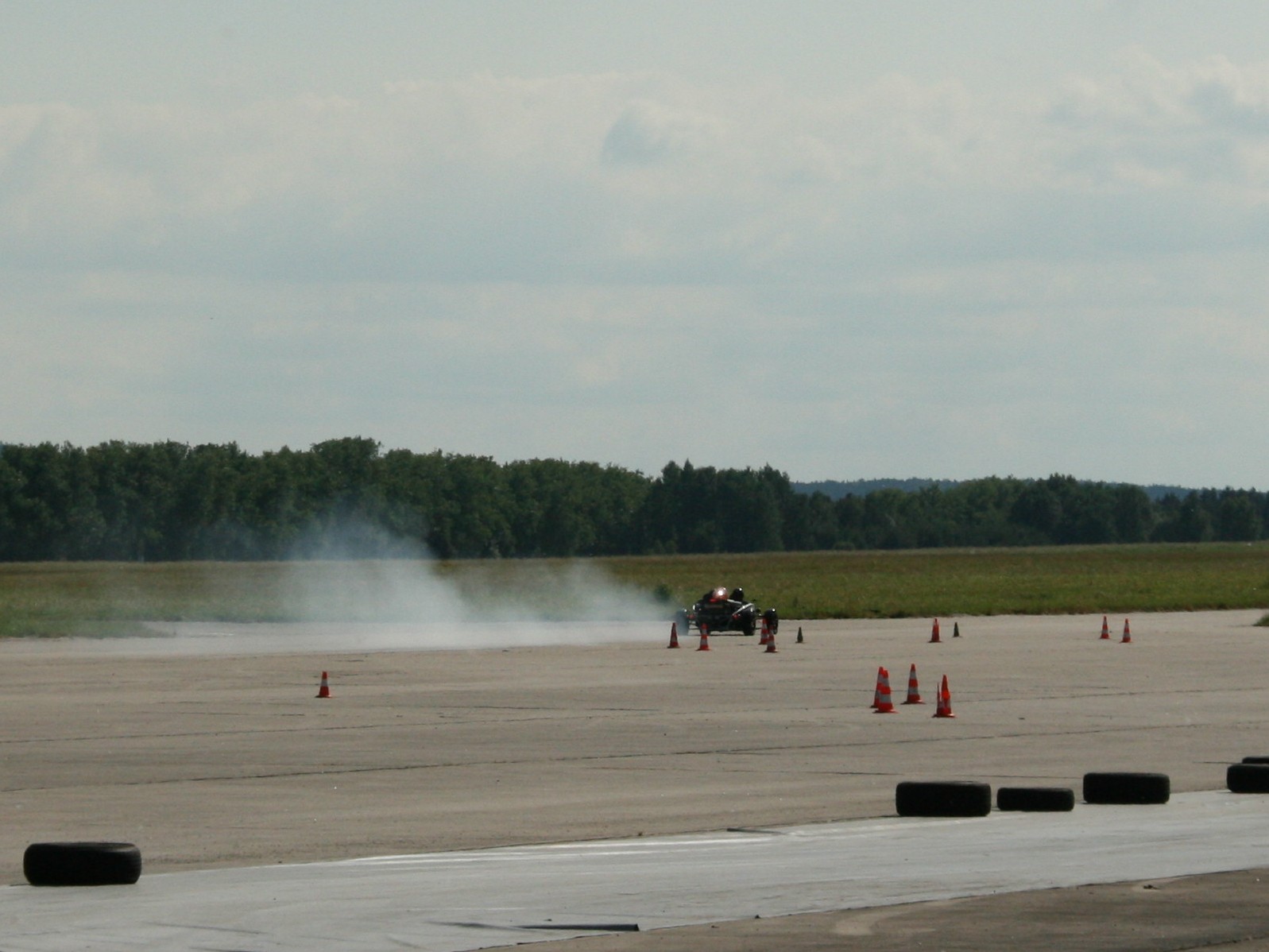 Padam krotí Ariela... :-)