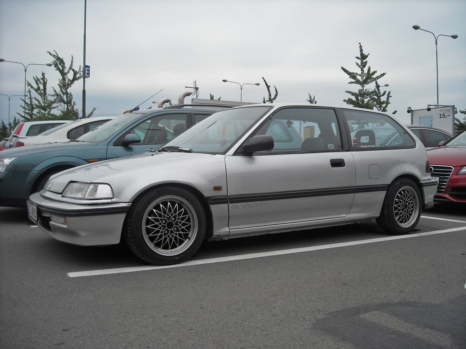 Konečně na kolech..