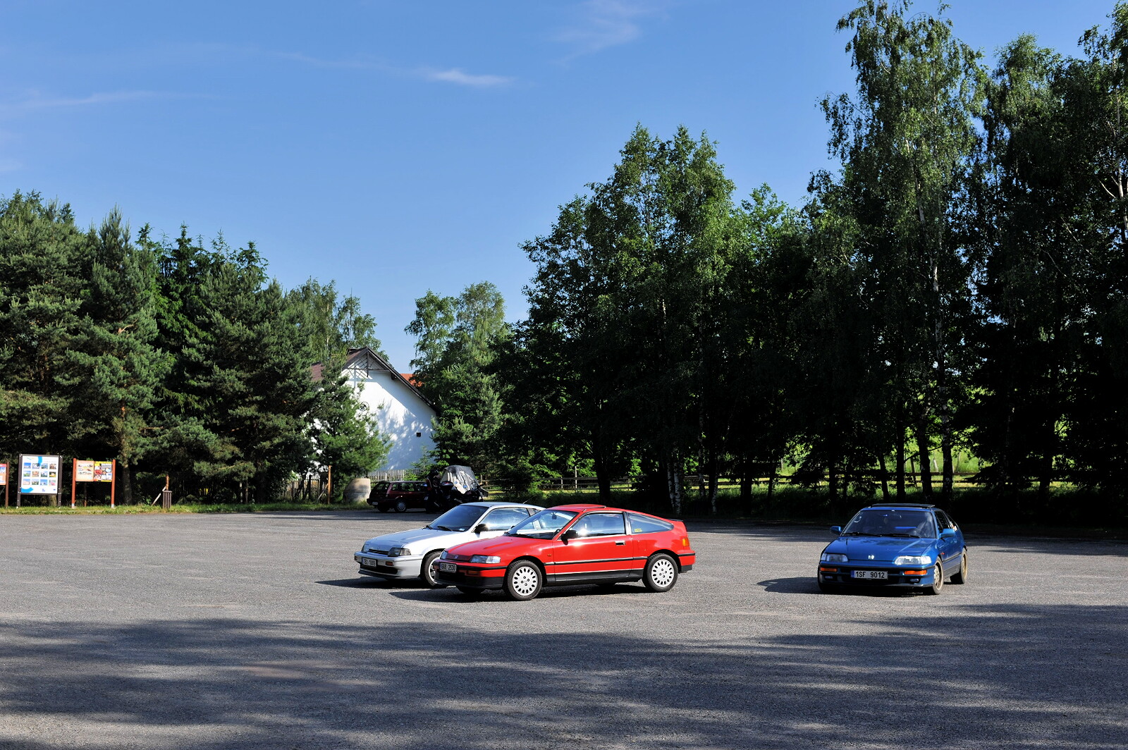 Sraz je super, přijelo docela i dost aut ...