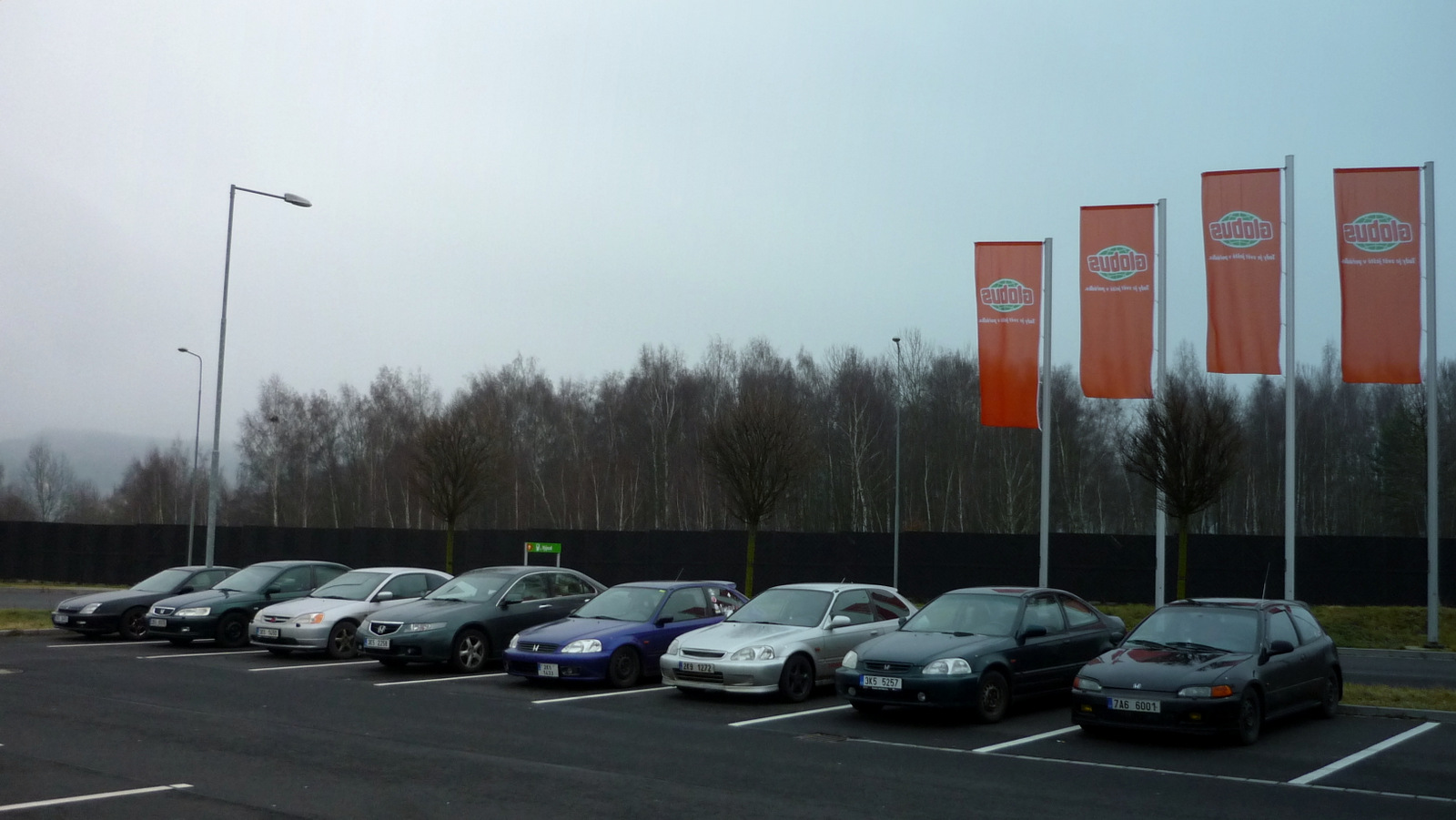 Hondy včera v Karlových Varech ...