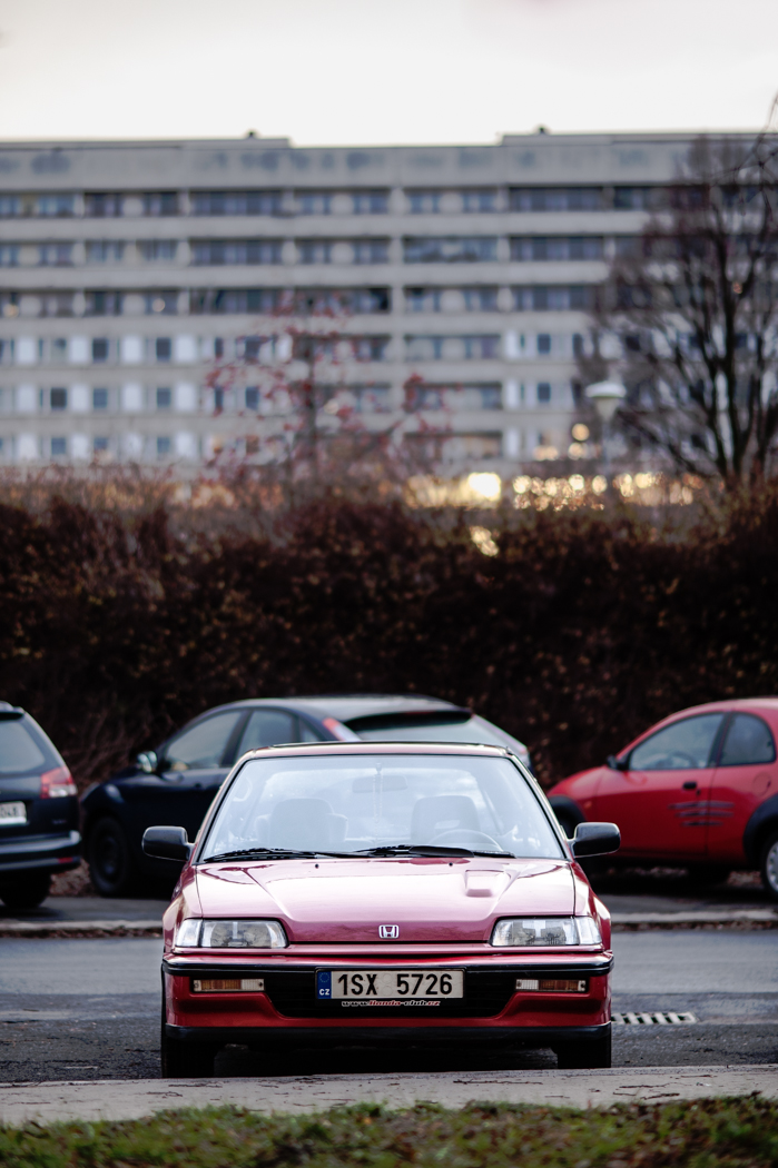 Pro PeteZ autíčko a pro SaKaLa dvojitý odraz v paneláku :o)