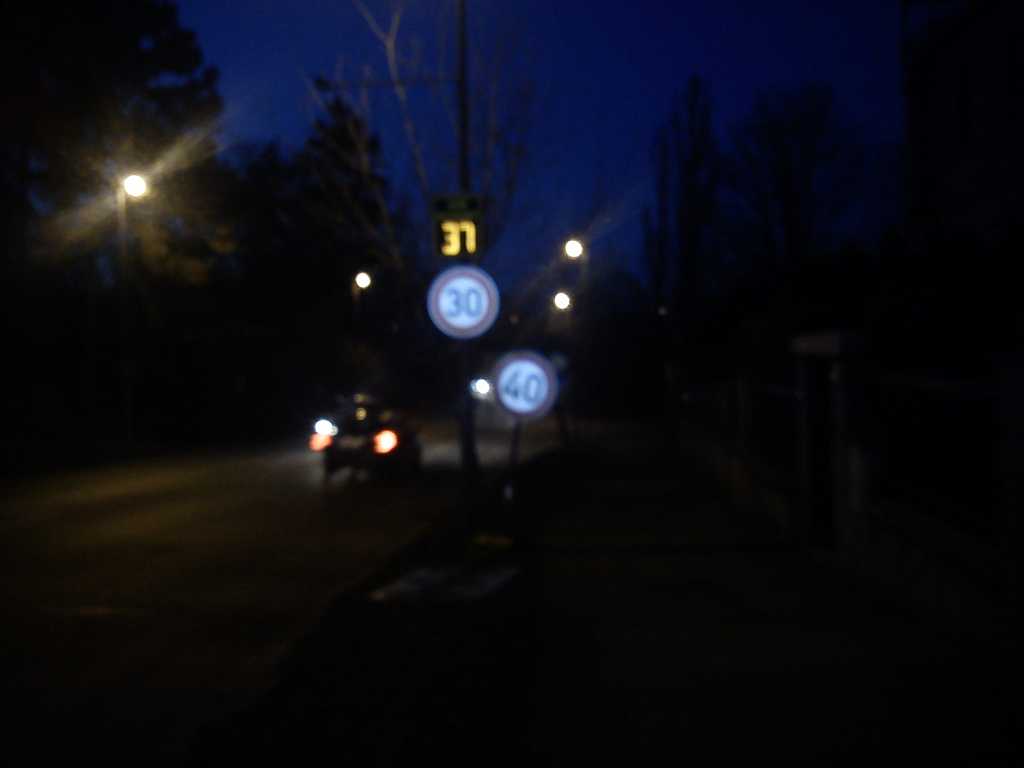 Jaká rychlost asi platí?