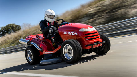 Taková normální sekačka :-D