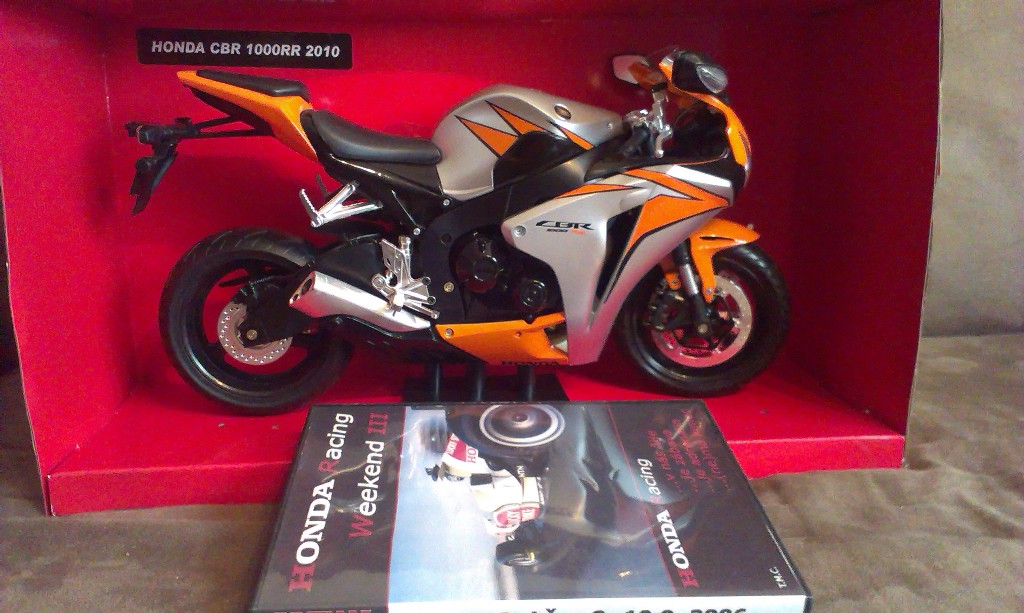 Prý jsem byl málo hodný, tak je jen malá...  :-(