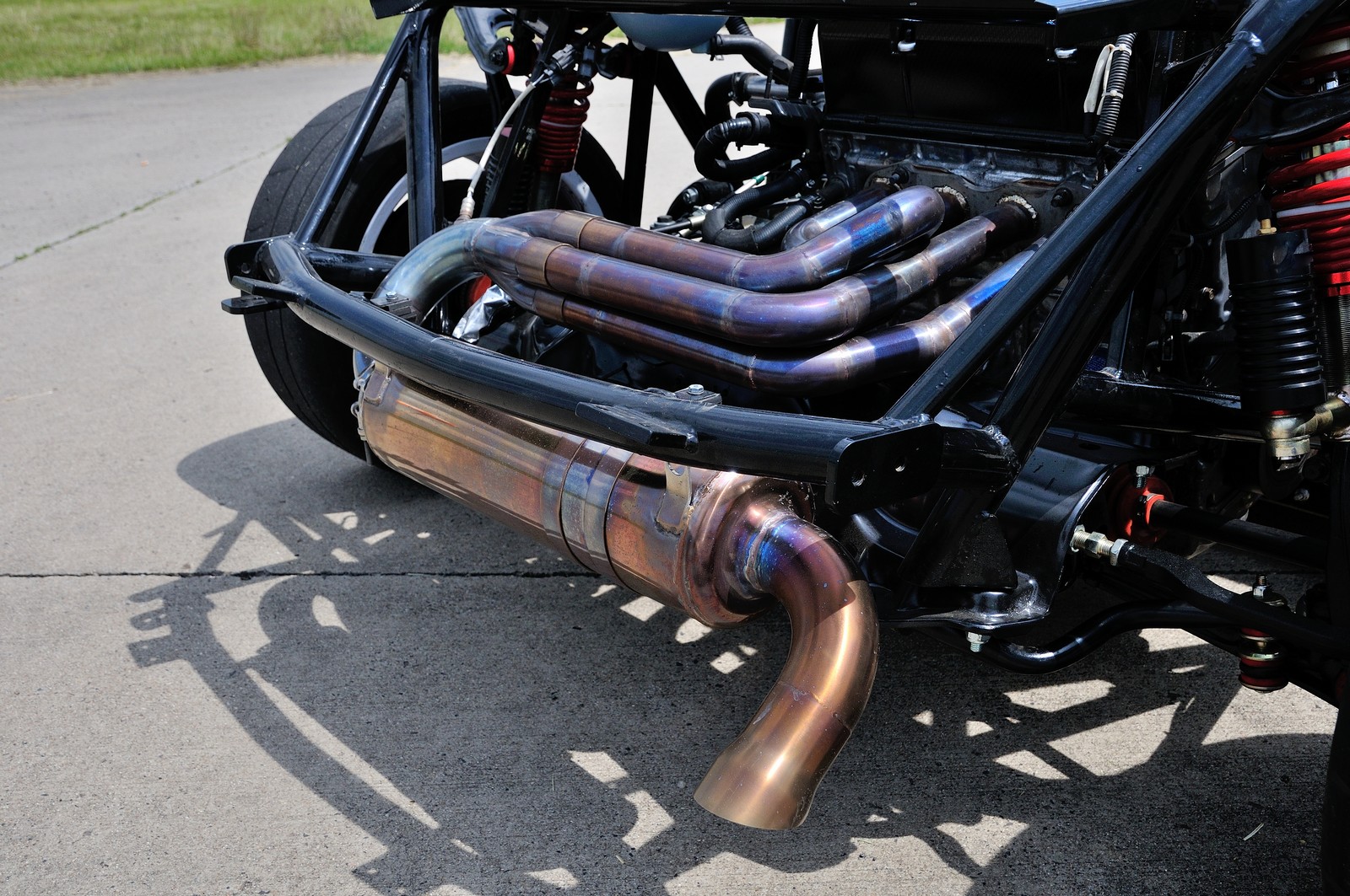 Slušný výkon K20 s kompresorem v 9000rpm = slušné teploty výfuku ;)