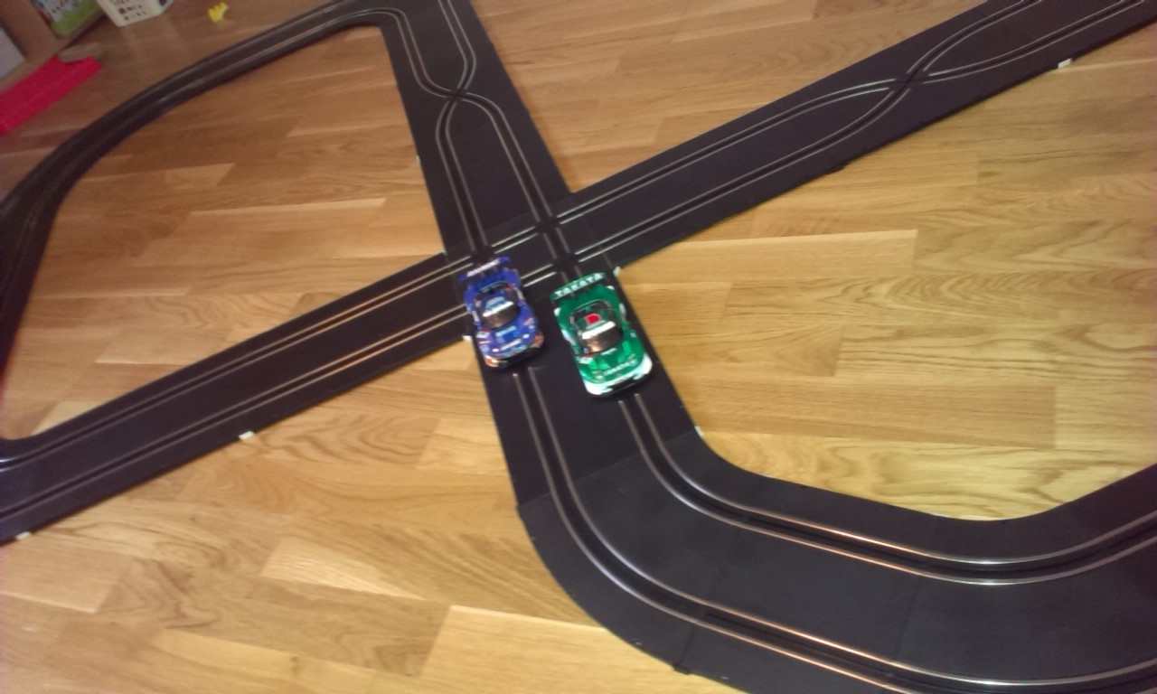 Na HD se s NSX jezdit nedalo (což chápu),tak jsme si to vynahradili s Vojtou na nové dráze...