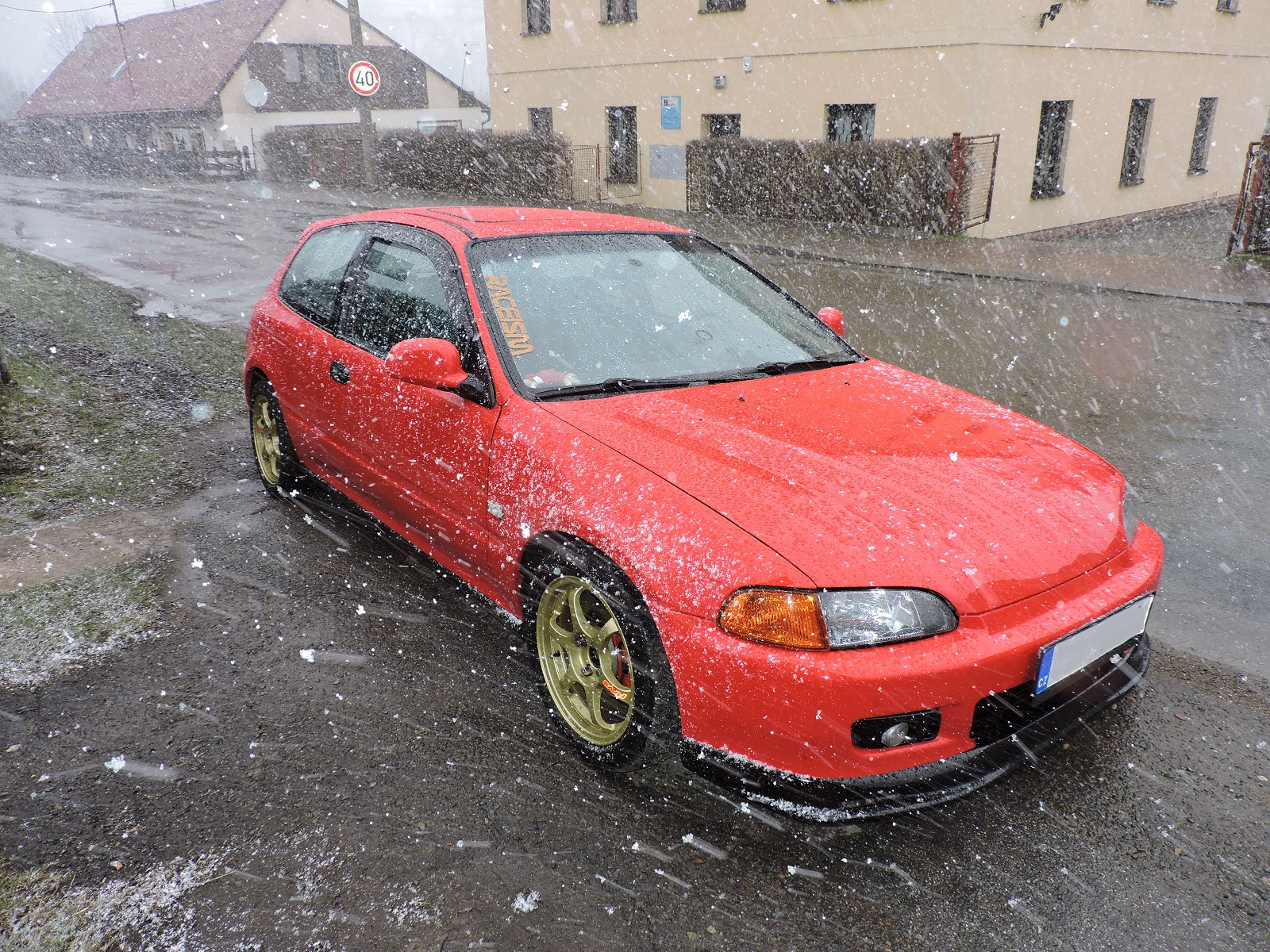 Honda včera