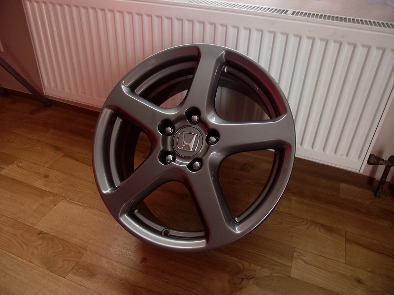 Nově nalakovaná kolečka...