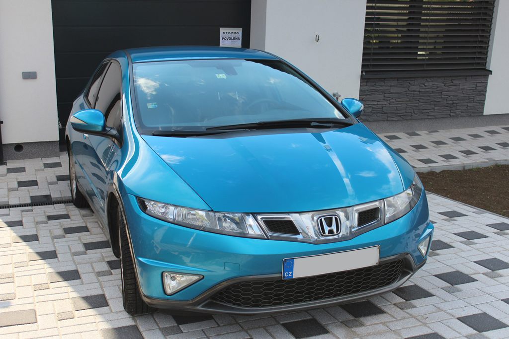 Právě přistálo...