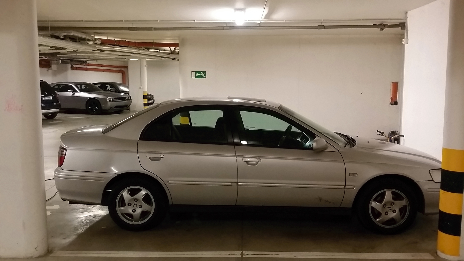 Jedna vlastně docela hodně podobná...