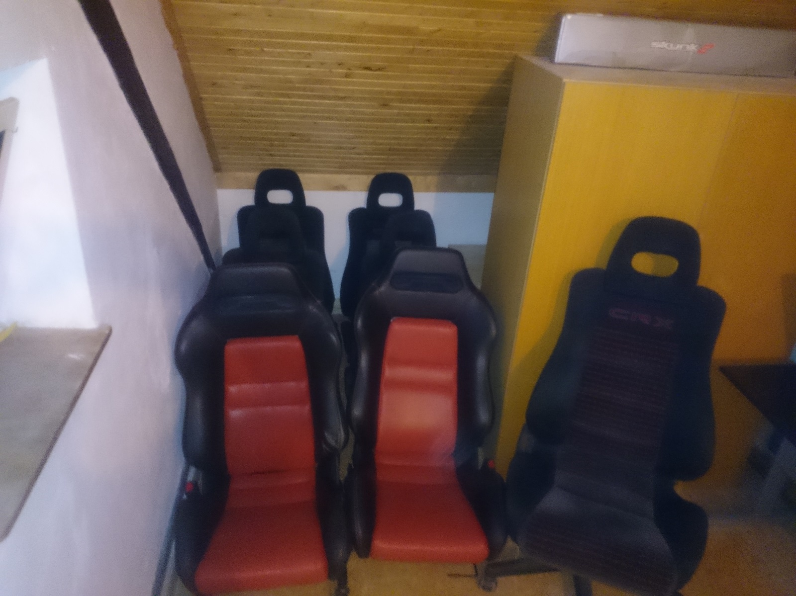 Honda interier u petea v kuchyni....