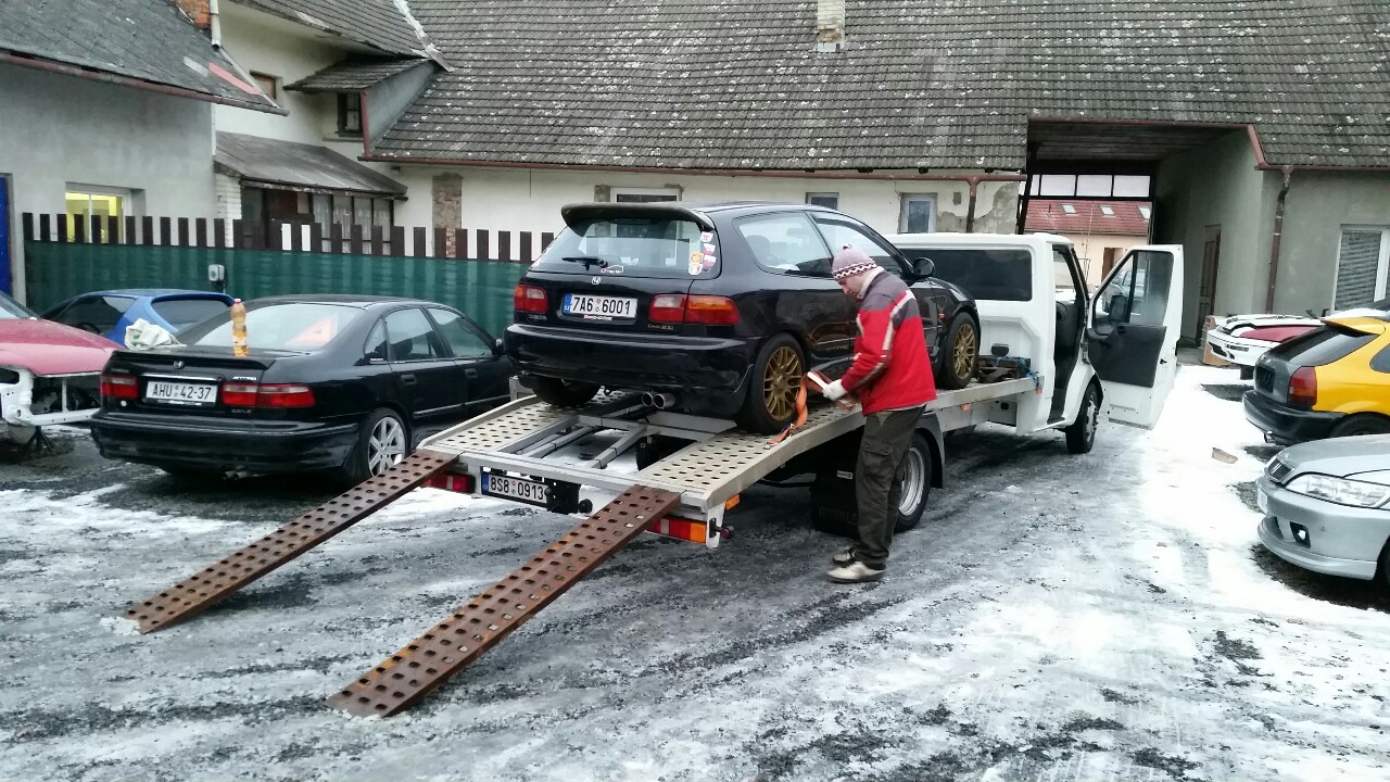 Téměř přesně po čtvrt roce ...