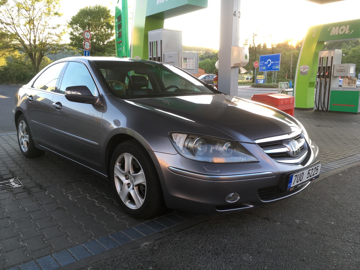 Trochu mi to CR-Z povyrostlo.