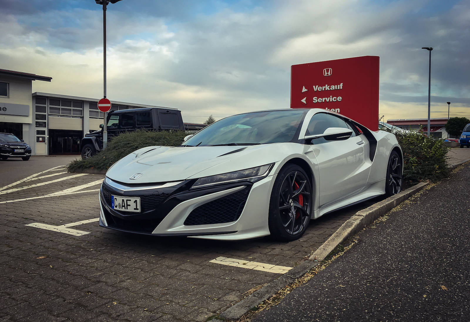 Aby těch NSX nebylo málo :)