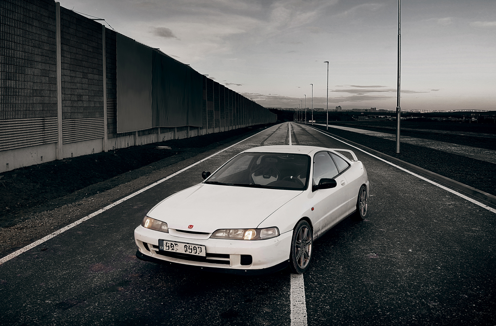 still ftek kikinin jou