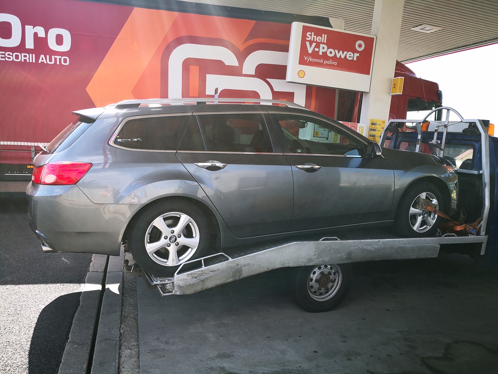 Když nejsou v ČR...