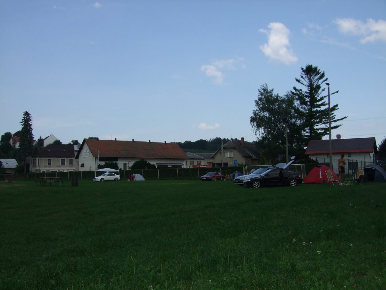 páteční kempaři